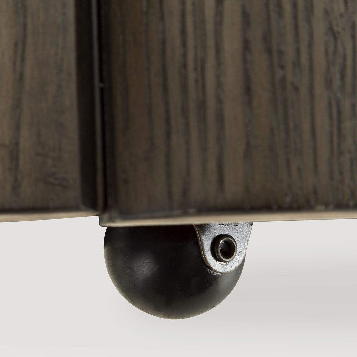 DARIMORE COCKTAIL TABLE