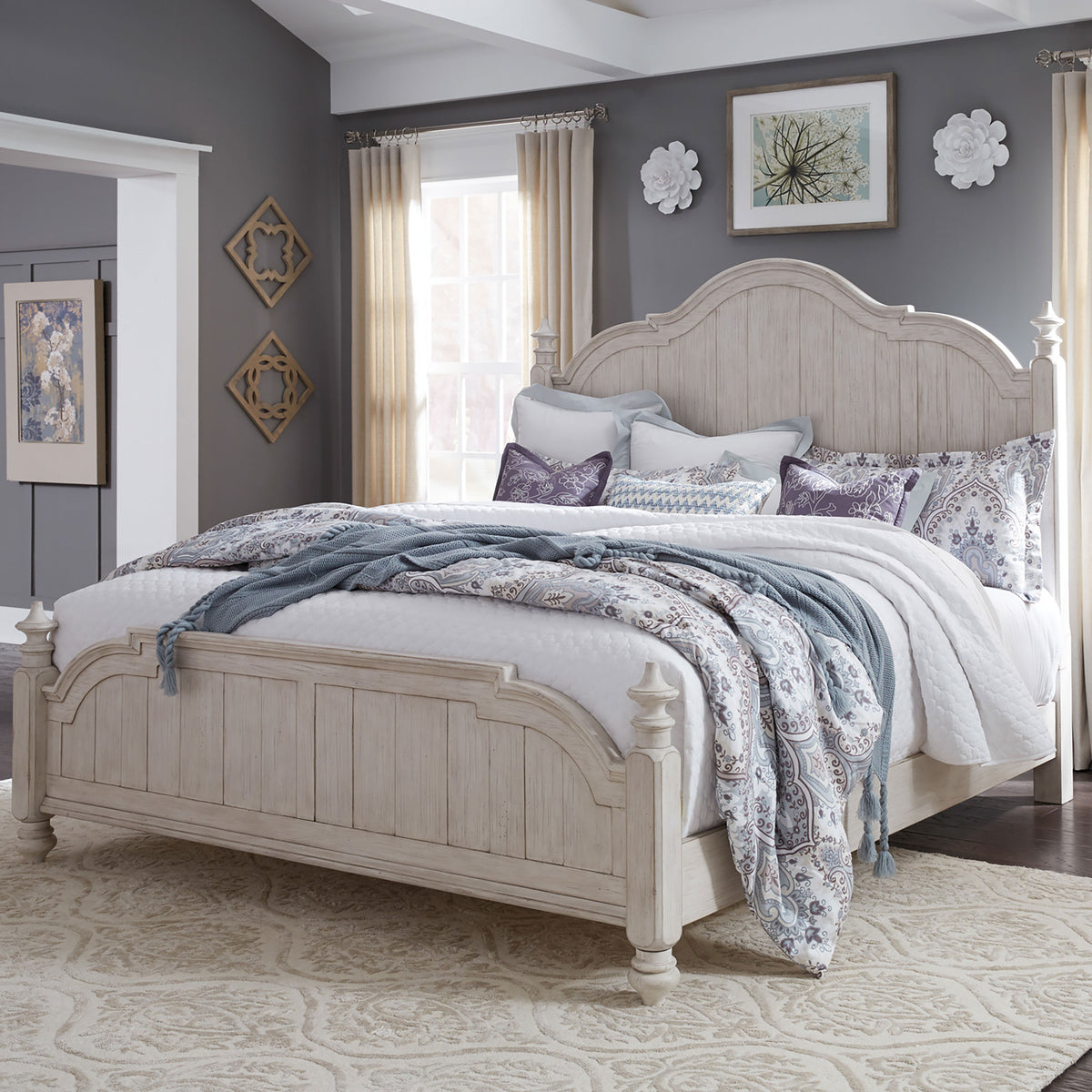 Roanoak Poster Bed