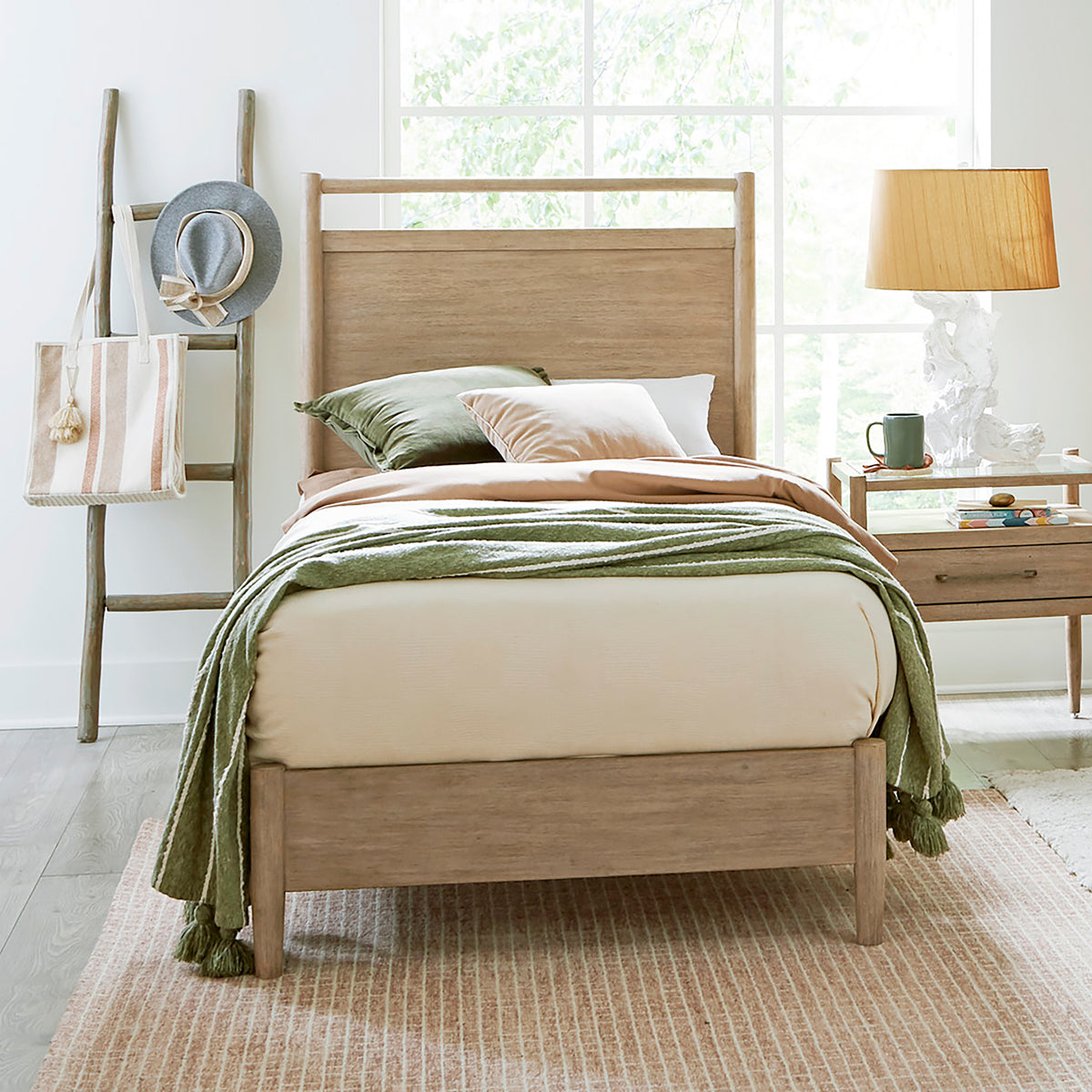 Shiloh Bed