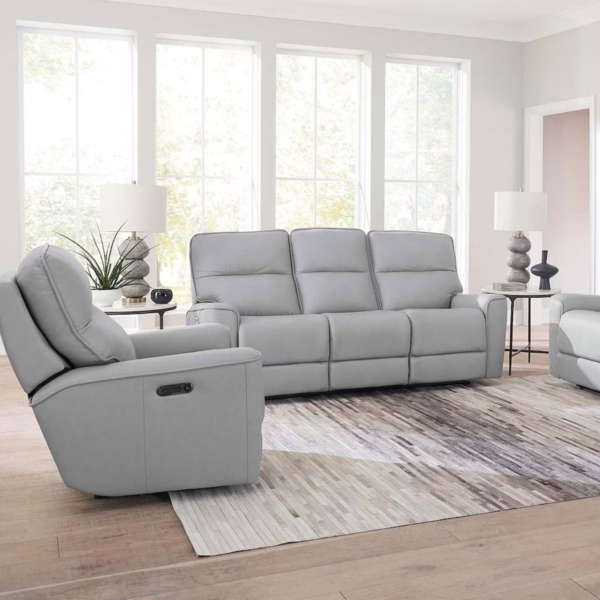 KENNETH MIST WALL RECLINER W/PHR