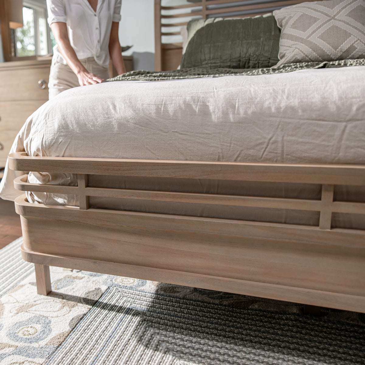 Monterey Bed
